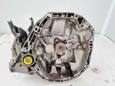 Caja Cambios Renault Clio AUTHENTIQUE GRANDTOUR 86CV 63KW