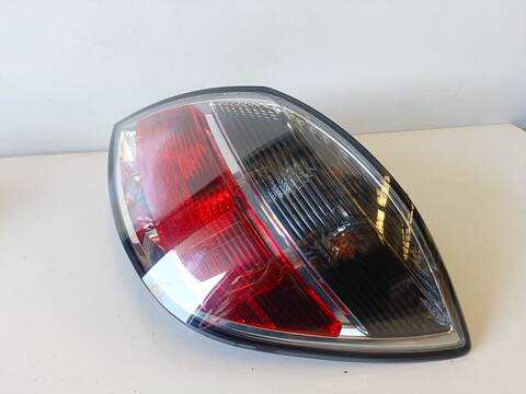 Foto 2ª: Piloto Trasero Derecho Opel Astra COSMO 1 16V CDTI 101CV (2006)