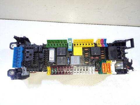 Foto 2ª: Caja Reles Fusibles Mercedes Vito 2.1 CDI CAT 136CV 100KW (2014)