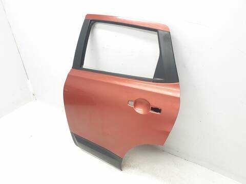 Foto 3ª: Puerta Trasera Izquierda Nissan Qashqai TEKNA (2007)