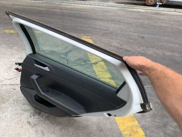Foto 2ª: Puerta Trasera Derecha Volkswagen Polo 1.0 12V 65CV 0CV [CHY] (2018)