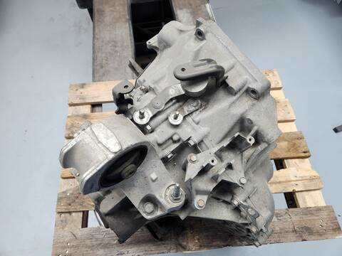 Foto 4ª: Caja Cambios Honda Accord 2.2 CAT 147CV 108KW [N22A1] (1950)