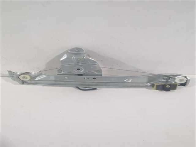 Foto 3ª: Elevalunas Manual Trasero Izquierdo Dacia Duster 1.0 TCE 90 91CV [H4D 470] (2017)