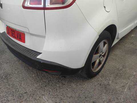 Foto 3ª: Paragolpes Trasero Renault Scenic K9K832 (2010)