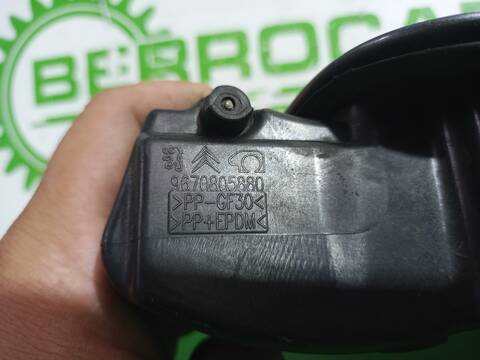 Foto 3ª: Tapa Exterior Combustible Peugeot 508 ACTIVE 140CV 103KW [8DRHF8] (2012)