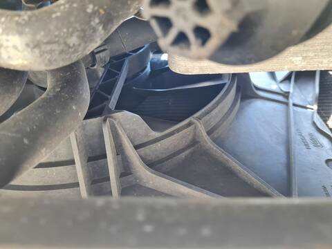 Foto 3ª: Electroventilador Nissan Qashqai ACENTA 4X4 131CV 96KW [R9M] (2009)