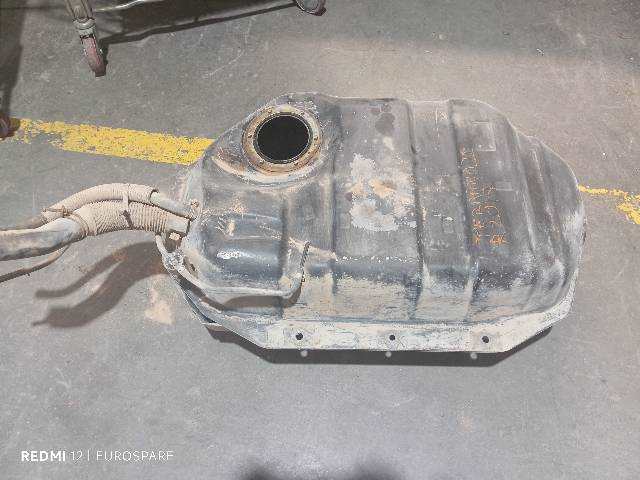 Foto 2ª: Deposito de Combustible Nissan Terrano 2.7 D TERRANO II  , 5P 100CV [TD27T] (1996)