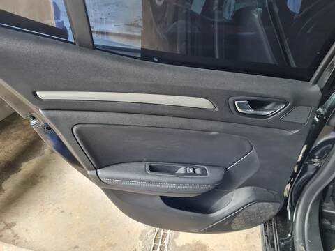 Foto 4ª: Asientos Traseros Renault Megane BOSE-EDITION BERLINA 131CV 96KW IV BERLINA 5P [R9M E4] (2017)
