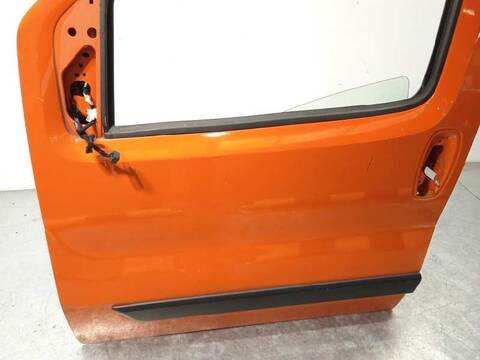 Foto 3ª: Puerta Delantera Izquierda Peugeot Bipper 1.3 16V HDI FAP 75CV 55KW [199A9000] (2014)