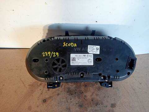 Foto 3ª: Cuadro de Instrumentos Skoda Octavia L K 2 TDI 150CV (2013)