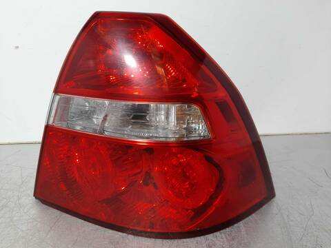Foto 4ª: Piloto Trasero Derecho Chevrolet Aveo 1.4 CAT 94CV 69KW [F14D3-G] (2006)