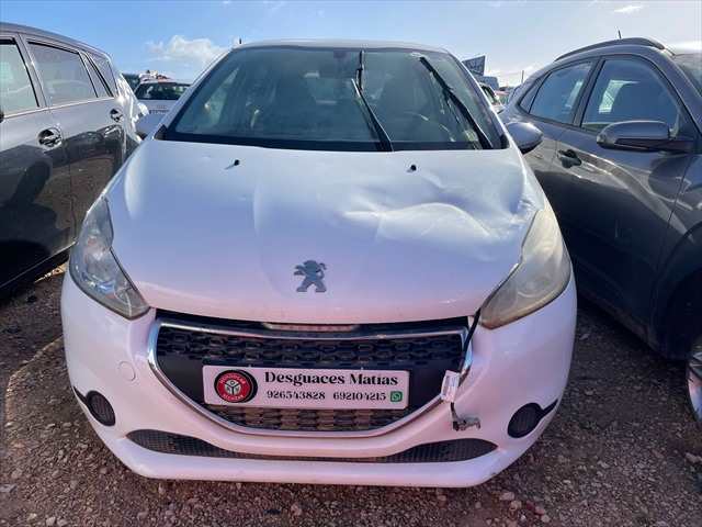 Foto 2ª: Paragolpes Delantero Peugeot 208 1.4 HDI 68cv [8H01] (2014)