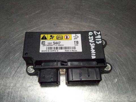 Caja Reles Fusibles Opel Insignia COSMO BERLINA 131CV 96KW