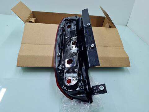 Foto 2ª: Piloto Trasero Derecho Fiat Doblo EASY 95CV 70KW [263A7000] (2015)