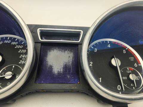 Foto 3ª: Cuadro de Instrumentos Mercedes Clase ML 350 3.0 D 258CV 190KW AUT. W166) BLUETEC 166.004) OM642 [OM642826] (2012)