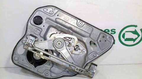 Foto 3ª: Elevalunas Manual Trasero Izquierdo Volvo V50 2.0 D MOMENTUM 136CV 100KW FAMILIAR [D4204T] (2005)