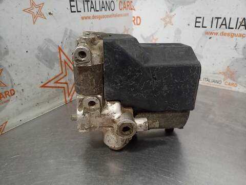 Foto 1ª: Abs Mercedes Clase E 180 BERLINA 113CV 83KW (1984)