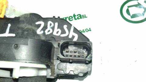 Foto 3ª: Cerradura Puerta Trasera Derecha Opel Astra EXCELLENCE 131CV 96KW [A17DTS] (2013)