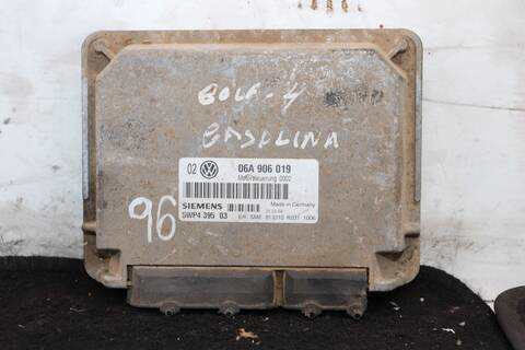 Centralita Motor ECU Volkswagen Golf BERLINA