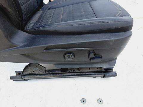 Foto 3ª: Asiento Delantero Derecho Alfa Romeo Stelvio EXECUTIVE 4WD 209CV 154KW [55271838] (2017)