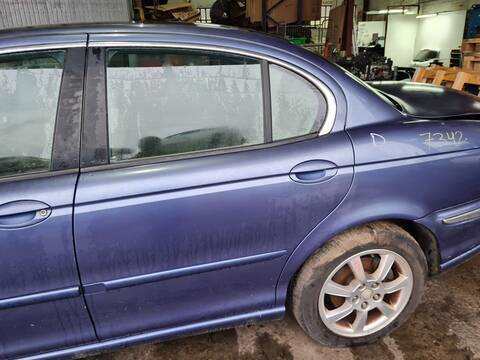 Puerta Trasera Izquierda Jaguar X Type 2.0 V6 EXECUTIVE 156CV 115KW