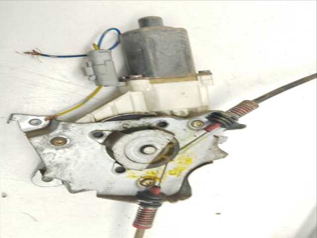 Foto 4ª: Elevalunas Eléctrico Delantero Izquierdo Nissan Micra ACENTA 80CV 59KW [CR12] (2004)