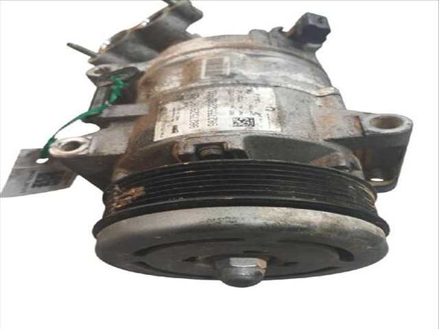 Foto 3ª: Compresor Aire Acondicionado Dacia Sandero TCE 90 B8M1 B8MA B8AC) (2012)