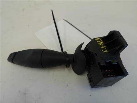 Foto 2ª: Mando Multifuncion Ford Fiesta 1.4 TDCI 68CV 50KW [F6JA] (2003)