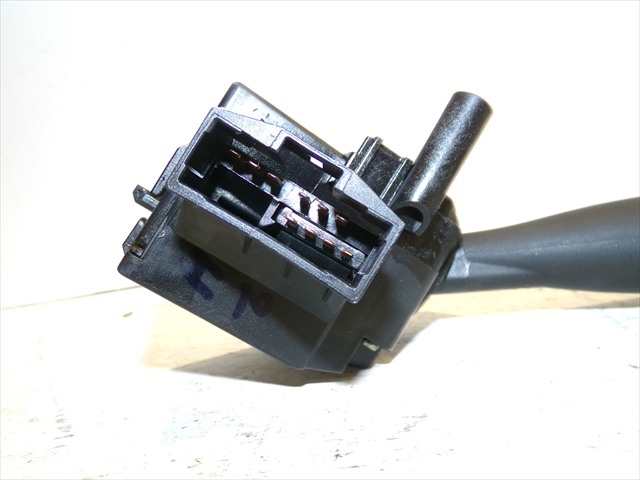 Foto 4ª: Mando Multifuncion Hyundai i10 1.2 G 2011-2013 [G4LA] (2011)