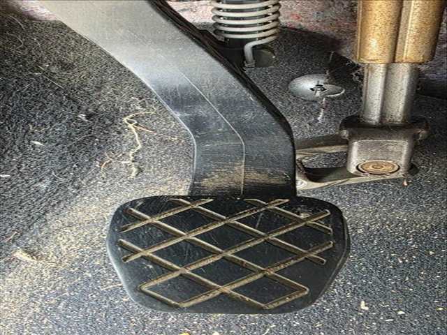 Pedal Embrague Volkswagen Polo ADVANCE 90CV 66KW