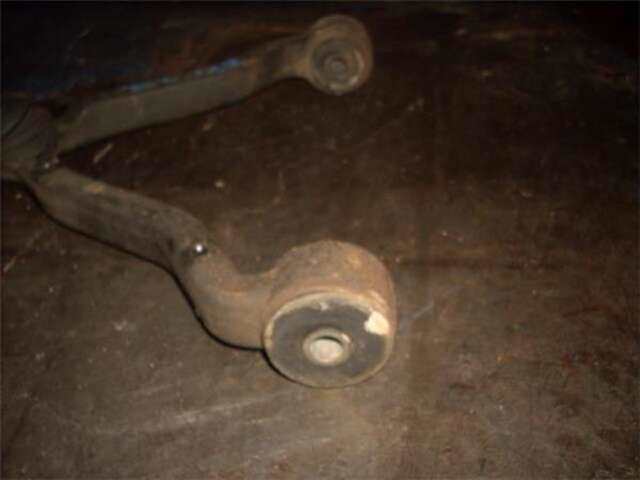 Foto 3ª: Brazo Suspension Delantero Izquierdo Ssangyong Rexton 2.7 270 XVT LIMITED [2.7 LTR. - 132 KW TURBODIESEL CAT] [D27DT]