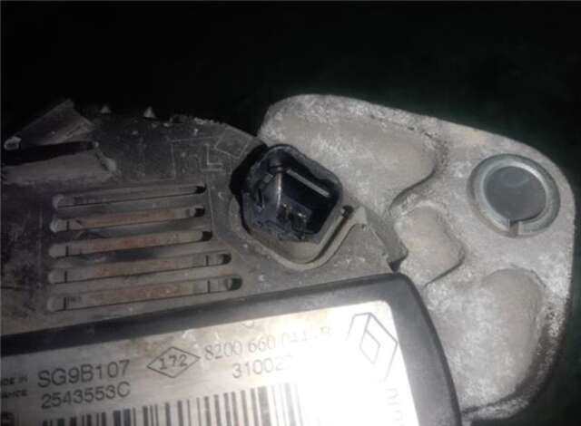 Foto 2ª: Alternador Dacia Sandero 1.2 16V [D4F 732]