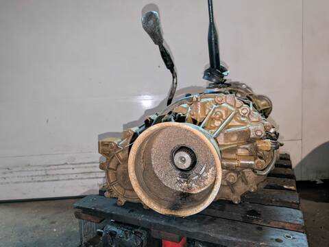 Foto 2ª: Caja Cambios Nissan Navara D PICKUP D22) TD25TI (2002)