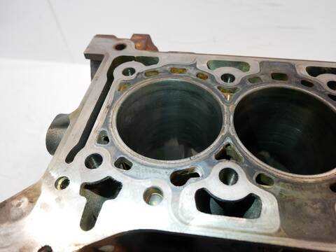 Bloque Motor Ford Transit 105 CV 77KW
