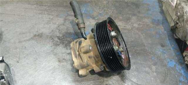 Bomba Servodireccion Volkswagen Touareg 3.2 V6