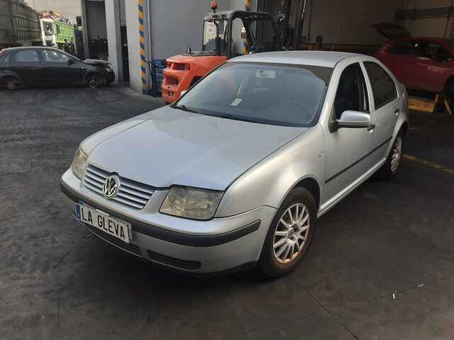 Mangueta Delantera Izquierda Volkswagen Bora 1.6 16V 105CV BERLINA 0CV