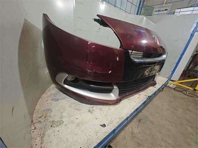 Foto 3ª: Paragolpes Delantero Renault Scenic 1.5 EXPRESSION [1.5 LTR. - 70 KW DCI DIESEL FAP] [K9K 846]