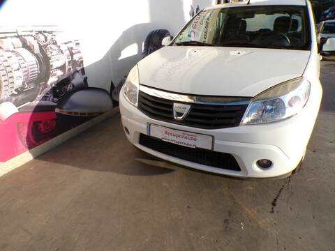 Foto 1ª: Paragolpes Delantero Dacia Sandero D4F F7 (2010)