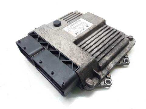 Centralita Motor ECU Suzuki Swift GL 3-PTAS.) BERLINA 69CV 51KW