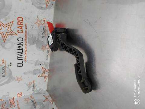 Foto 4ª: Pedal Acelerador Citroen C3 FEEL 102CV 75KW [YH01] (2020)