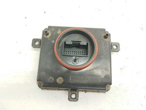 Foto 1ª: Centralita Faros Xenon Audi A4 2.0 16V TDI CLEAN DIESEL 150CV 110KW [CJCD] (2014)