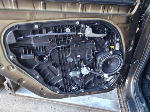 Elevalunas Manual Trasero Izquierdo Kia Carens BASIC 135CV 99KW