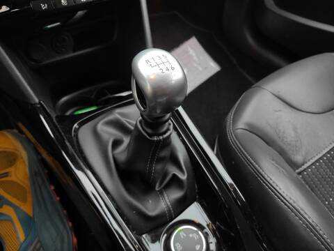Palanca de Cambio Peugeot 2008 BH01