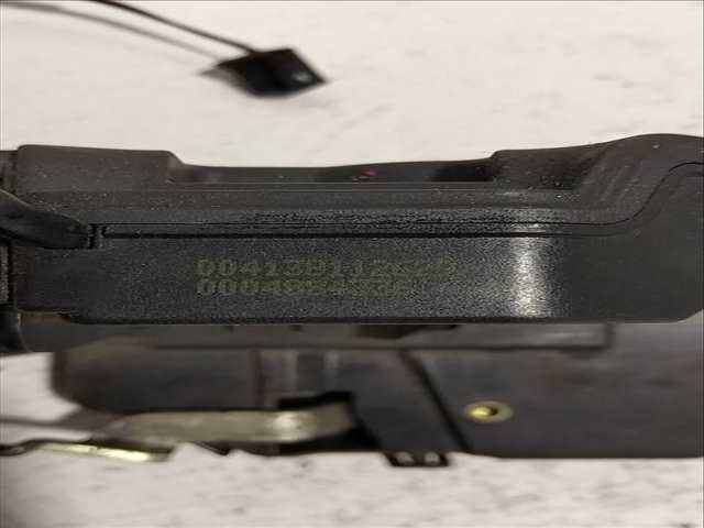 Foto 3ª: Cerradura Puerta Delantera Derecha Mercedes Clase C 160 2.2 CDI CAT 150CV [646963] (2001)
