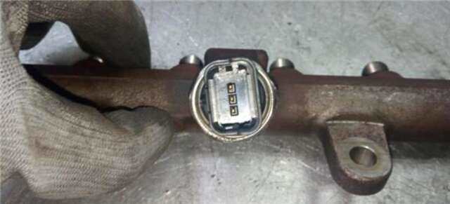 Foto 3ª: Rampa Inyectora Nissan Qashqai 1.5 ACENTA [1.5 LTR. - 78 KW DCI TURBODIESEL CAT]