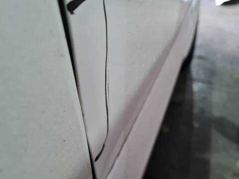 Foto 3ª: Puerta Delantera Derecha Renault Koleos BOSE EDITION 150CV 110KW [M9RD8] (2009)