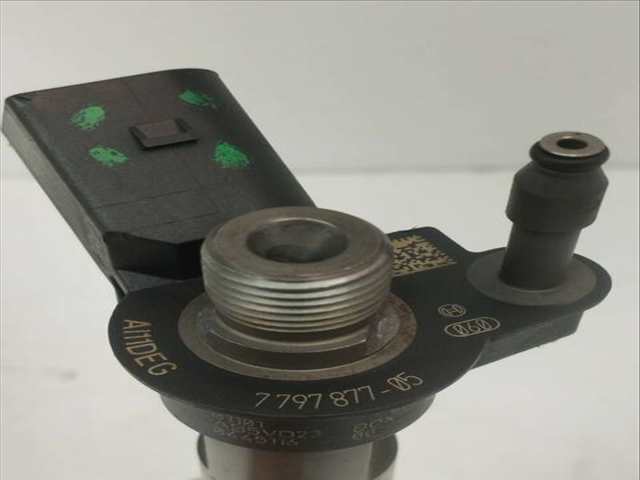 Foto 2ª: Inyectores Bmw Serie 1 114 120D COUPE 177CV 130KW [N47D20A] (2008)