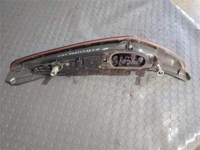 Foto 2ª: Piloto Trasero Izquierdo Fiat Punto G II BERLINA