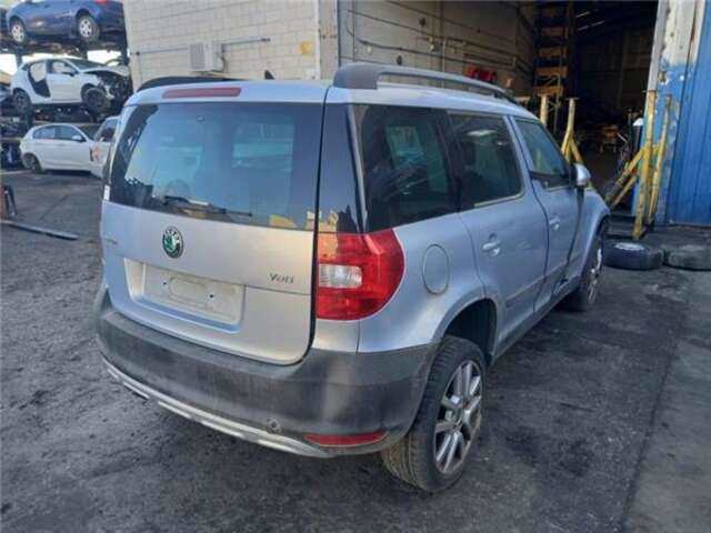 Foto 2ª: Mando Multifuncion Skoda Yeti 2.0 ACTIVE [2.0 LTR. - 103 KW TDI DPF] [CBD]