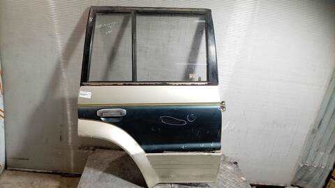 Puerta Trasera Derecha Mitsubishi Montero 87CV 64KW